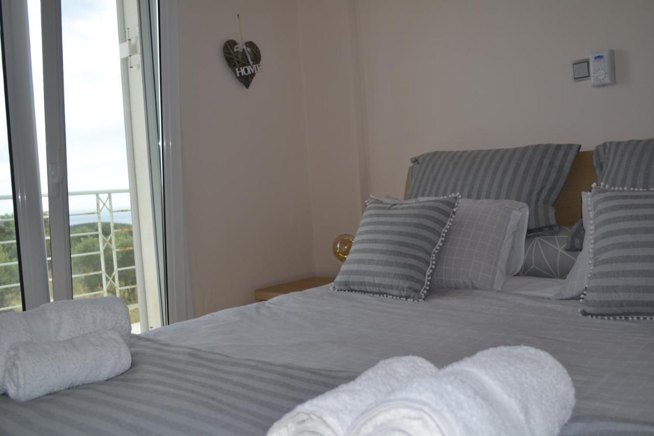 Villa Emma - Kamaria Home With Stunning Sea Views Bagian luar foto